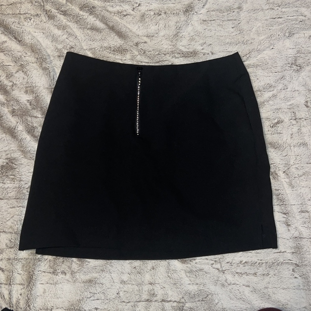 Black skirt with blinged zipper - Picture 8 of 8